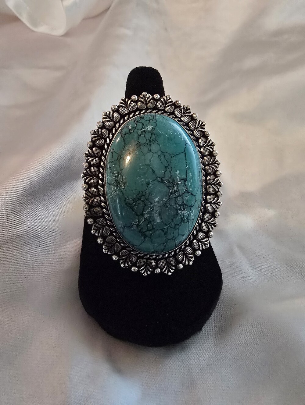 Statement Ring size 6